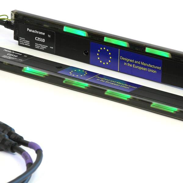 Panachrome (Avire), Europe